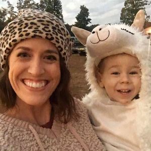 Meet your Posher, Caitlin